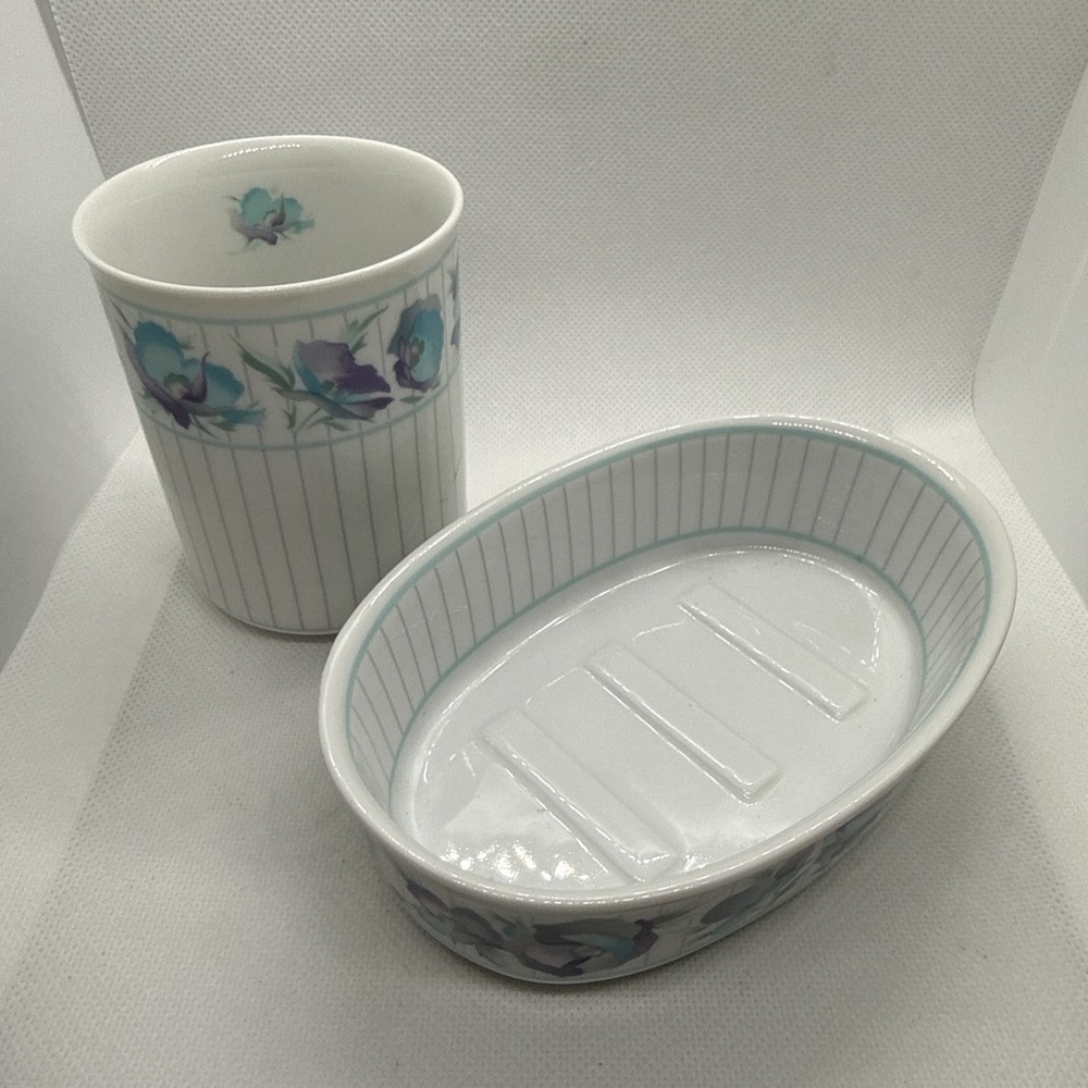 Sabrina By Andre Richard Co. Japanese VTG 80's Set  Soap Dish, Tumbler